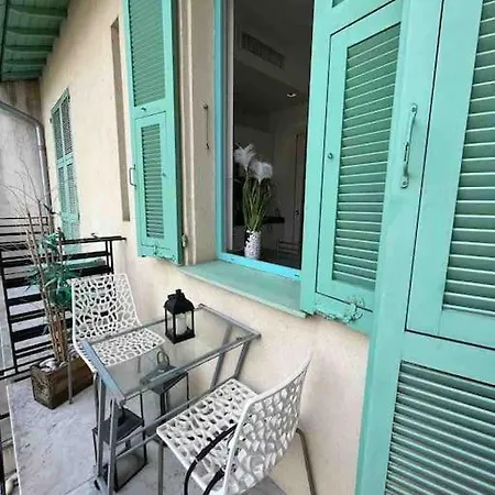 Lägenhet City-center 80m To The Sea / *