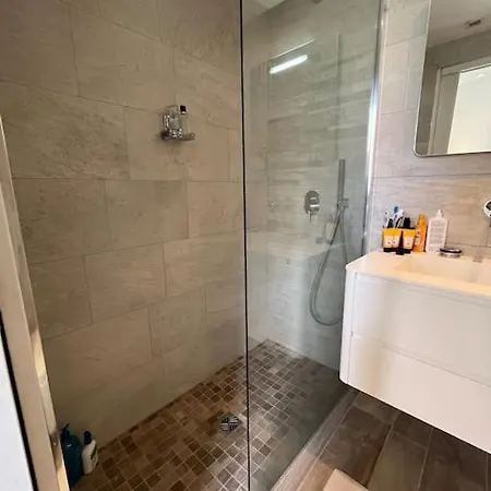 Lägenhet City-center 80m To The Sea / Nice