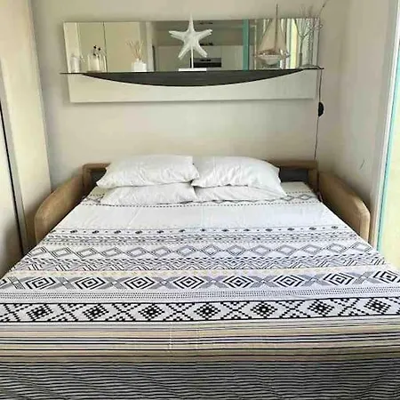 Lägenhet City-center 80m To The Sea / *