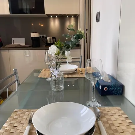 City-center 80m To The Sea / Lägenhet Nice