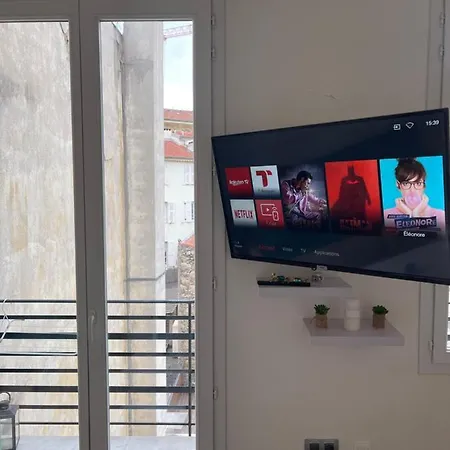 City-center 80m To The Sea / Lägenhet *