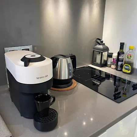 City-center 80m To The Sea / Lägenhet