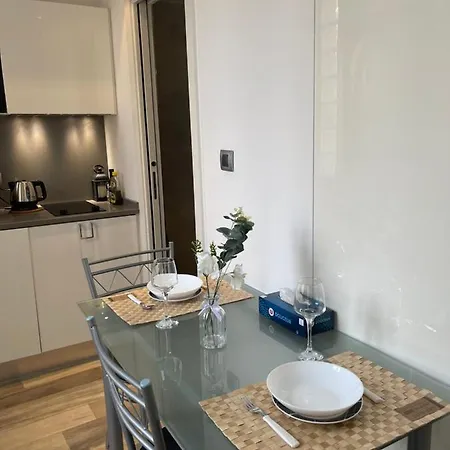 Lägenhet City-center 80m To The Sea / Nice