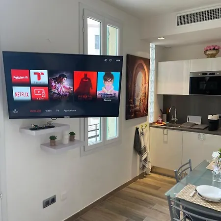 City-center 80m To The Sea / Nice