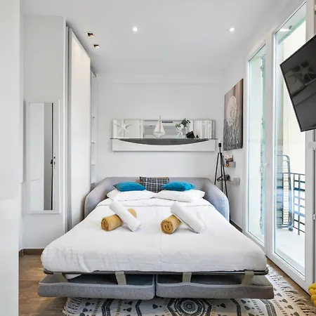 Appartamento City-center 80m To The Sea / *
